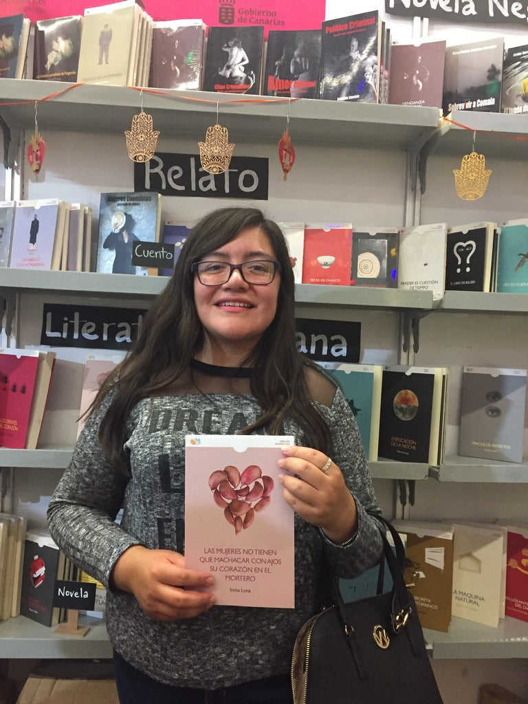 Las mujeres no tienen que machacar con ajos su corazón en el mortero