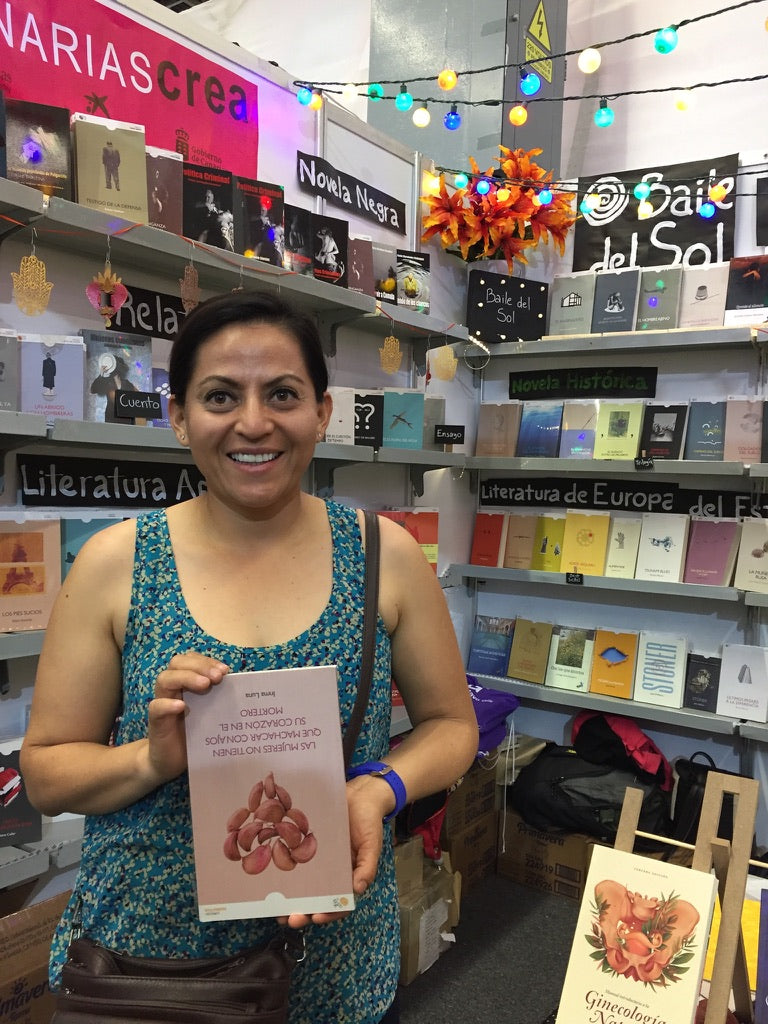 Las mujeres no tienen que machacar con ajos su corazón en el mortero